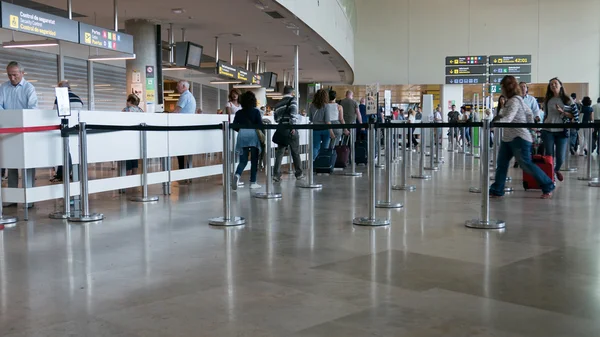 Linha de segurança do aeroporto — Fotografia de Stock