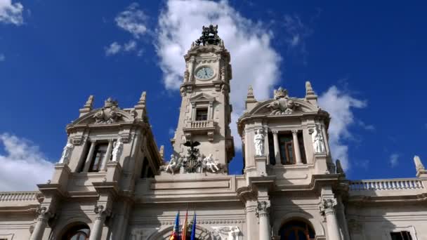 Zár megjelöl idő megszűnése a Valencia város-épület, Valencia, Spanyolország — Stock videók