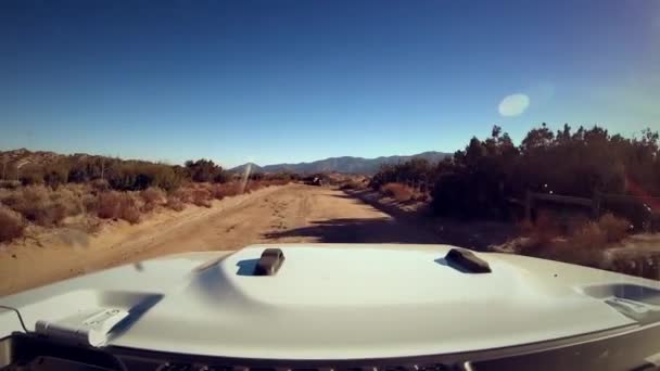 Roading Dirt Road Przez Gorman California State Park — Wideo stockowe
