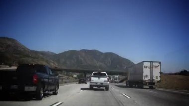 Yüksek hızlı zaman atlamalı Road Trip