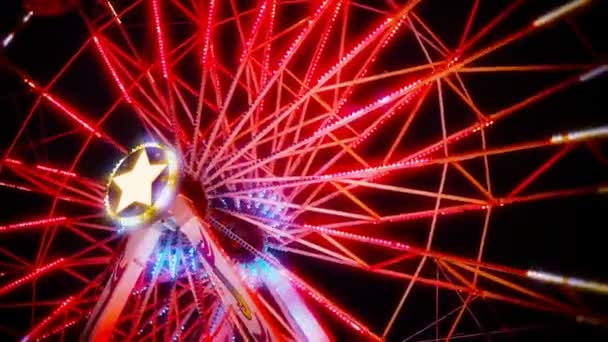 Riesenrad dreht sich nachts — Stockvideo