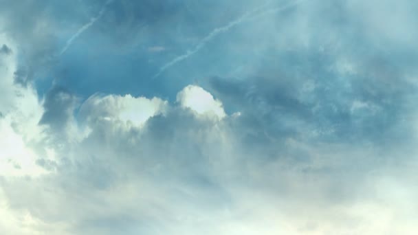 Nuages cumulus bleus 