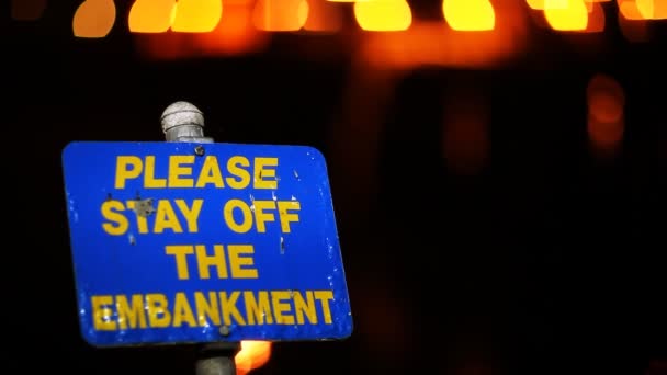 Por favor, fica fora do Embankment. — Vídeo de Stock