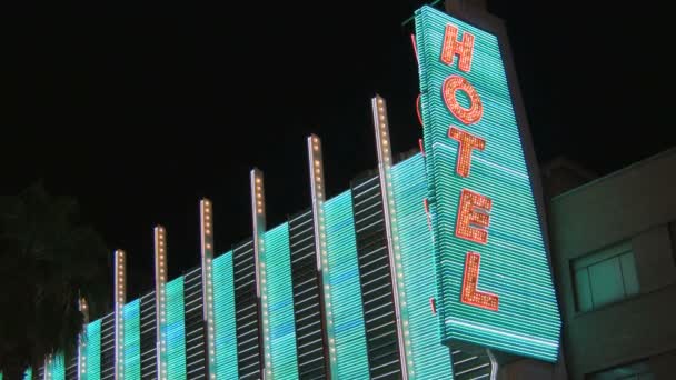 Vertical Neon Hotel Sign — ストック動画