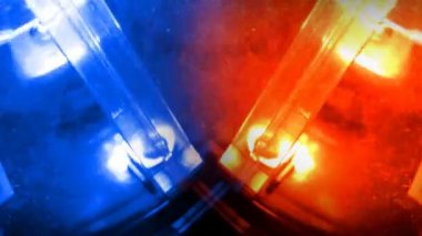 Kırmızı ve mavi sirenler