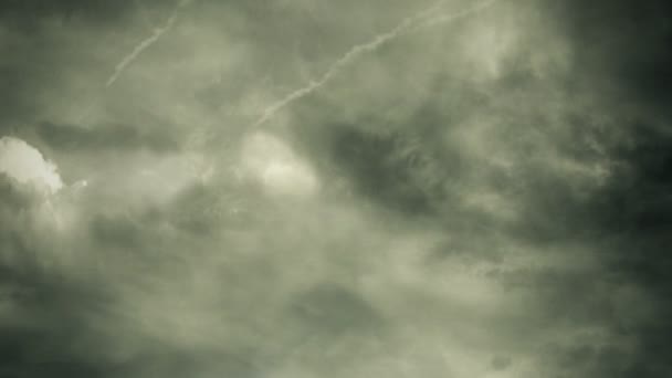 Naturwolken im Sturm — Stockvideo