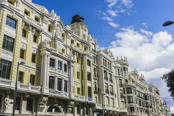 Characteristic buildings on the street Gran Via in Madrid, capit — Stock Photo, Image