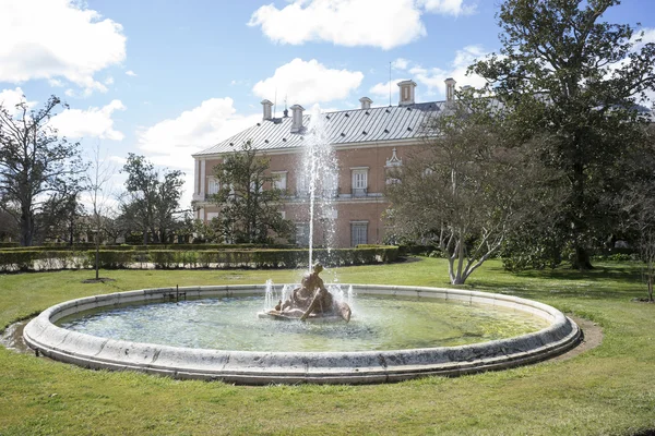 Fuente de la diosa ceres parterre —  Fotos de Stock