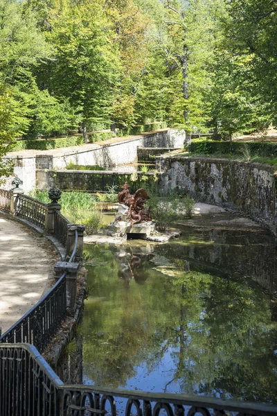 Fountain in segovia palace — Stock Photo, Image