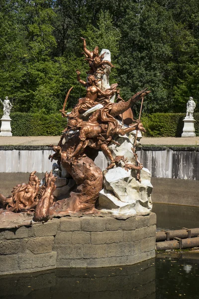 Brunnen im Segovia-Palast — Stockfoto