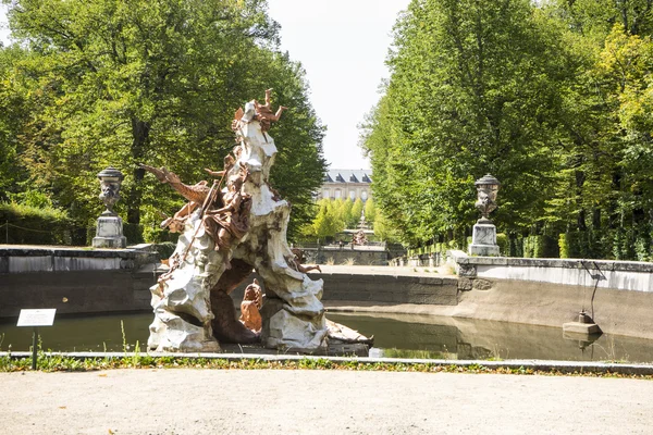 Fontein in segovia paleis — Stockfoto