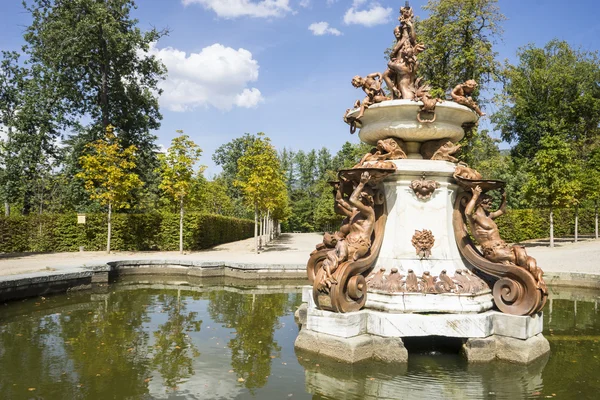 Fontana in palazzo segovia — Foto Stock
