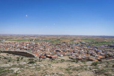 Consuegra Ortaçağ Kalesi'nın eyaletinde görünümünden için