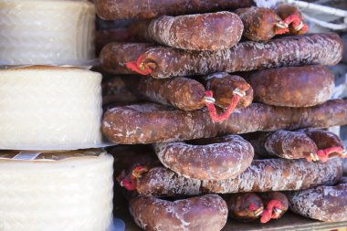 sosis, ahtapot, et, kaburga ve tüm akraba ile Ortaçağ Barbekü