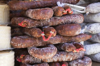 sosis, ahtapot, et, kaburga ve tüm akraba ile Ortaçağ Barbekü