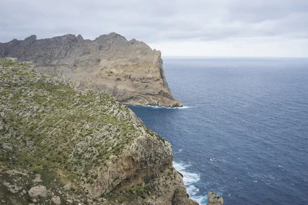 Uitzicht op Cape formentor in de toeristische regio van Mallorca, locat — Stockfoto