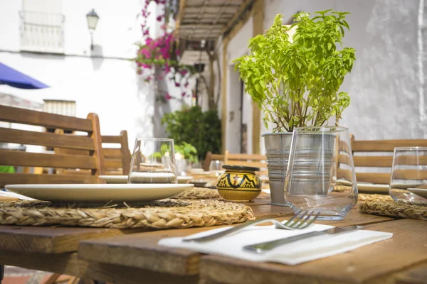 Empty glasses on table — Stock Photo, Image