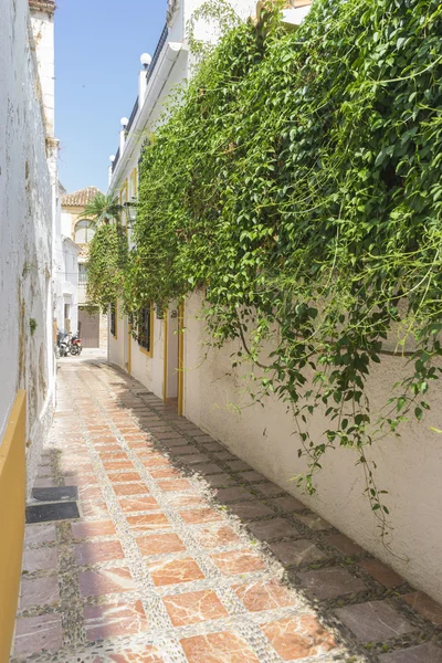 Calle estrecha de Andalucía — Foto de Stock