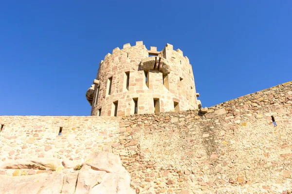 Az oromzat és a falak Castle — Stock Fotó
