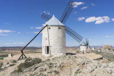 Toledo Consuegra, yel değirmenleri