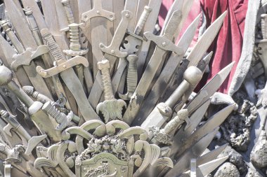 Zafer, Kraliyet tahtının demir kılıç, koltuk kralın işaret yaptı