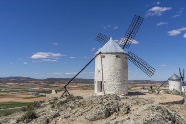 Toledo şehir, Consuegra, yel değirmenleri tahıl öğütmek için kullanılmıştır 