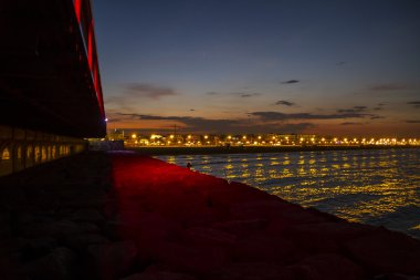 Valencia beach gece