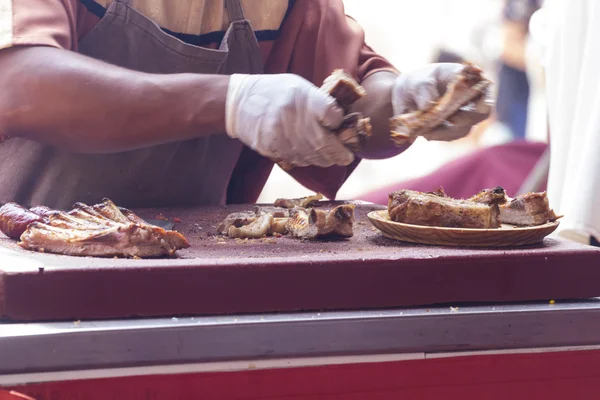 Churrasco com salsichas — Fotografia de Stock