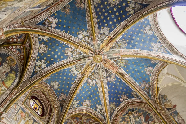 Cappella in rovina all'interno della Cattedrale di Toledo — Foto Stock