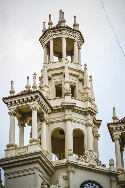 Arkitekturen i den spanska staden valencia — Stockfoto