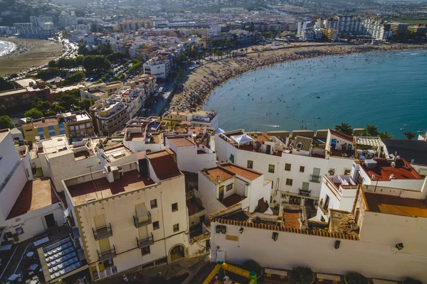 Paisagem espanhola com mar azul profundo — Fotografia de Stock