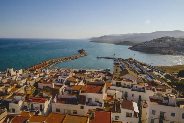 Spanyol táj, a mély, kék tenger — Stock Fotó