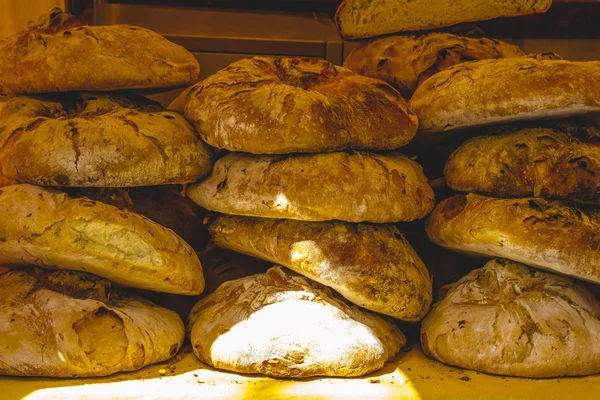 Ремісничими хліб — стокове фото