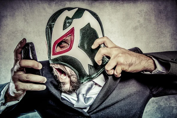 Mann mit mexikanischer Wrestlermaske — Stockfoto