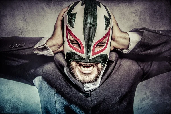 Mann mit mexikanischer Wrestlermaske — Stockfoto