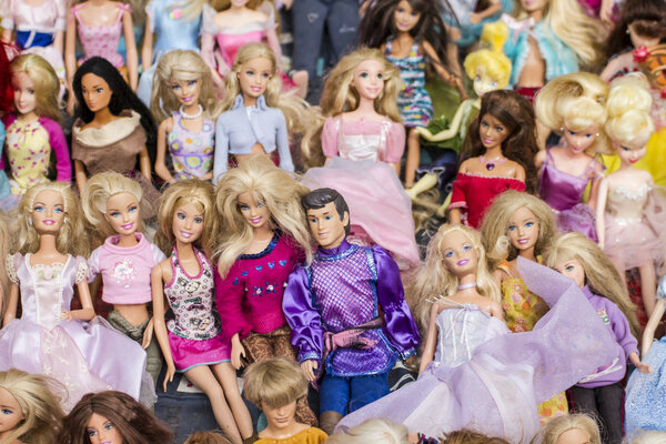 Lot of antique dolls and retro toys — Stock Photo, Image