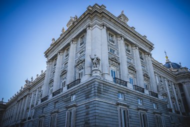 Madrid Kraliyet Sarayı