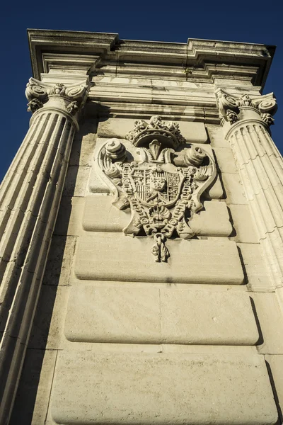 Basreliéf na stěně královského paláce — Stock fotografie