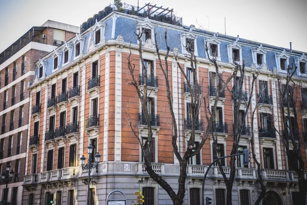 Fachada de construção em thr rua mais antiga — Fotografia de Stock