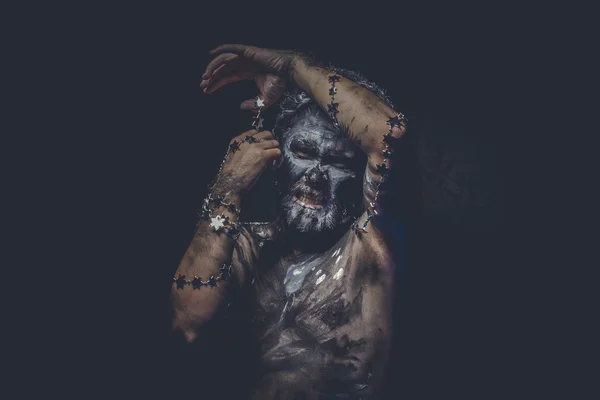Uomo nudo coperto di vernice — Foto Stock