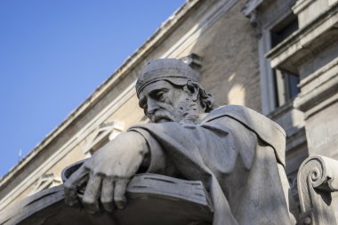 San Isidro heykel National Library yakınındaki