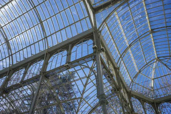 Palacio de Cristal en el Parque del Retiro — Foto de Stock