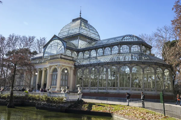 Palacio de Cristal en el Parque del Retiro — Foto de Stock