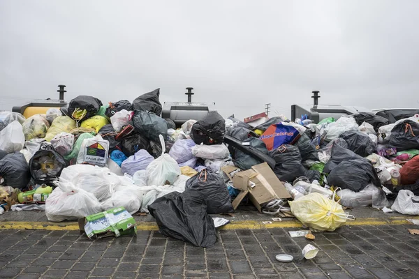 Huelga de recogida de residuos municipales — Foto de Stock
