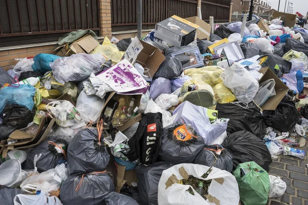 Huelga de recogida de residuos municipales — Foto de Stock