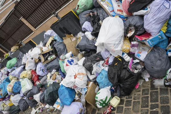 Huelga de recogida de residuos municipales — Foto de Stock