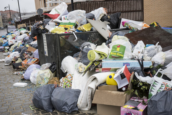 Strike by municipal waste collection