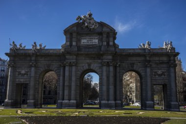 Efsanevi alcala kapı Madrid