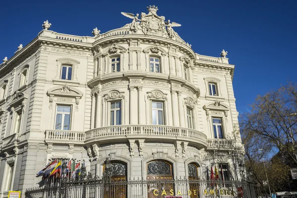 Facciata di Linares del palazzo — Foto Stock