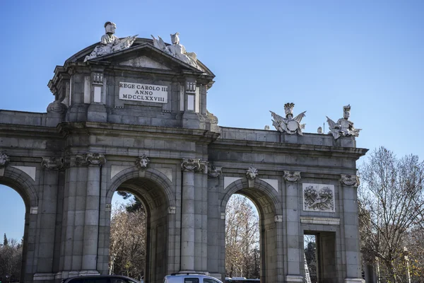 Efsanevi alcala kapı Madrid — Stok fotoğraf